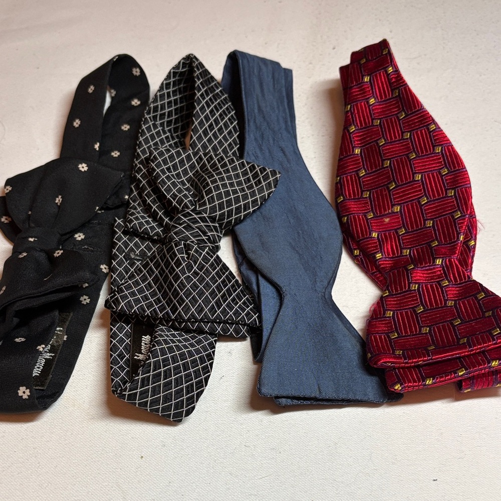 Nieman Marcus/Bullock & Jones/ Hanauer Lot of FOUR Silk Bow Ties